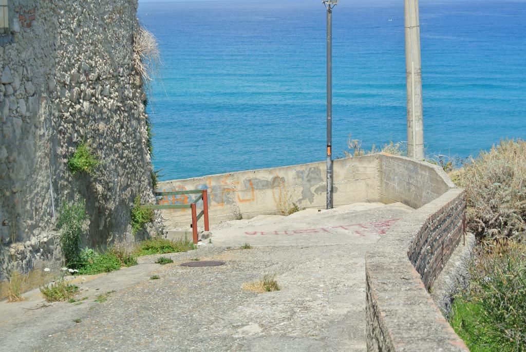 La Perla Del Tirreno Bed and Breakfast Tropea Εξωτερικό φωτογραφία